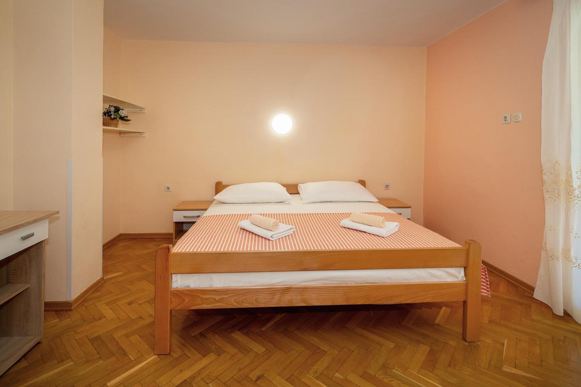 Apartment Lidija In A Quiet Area