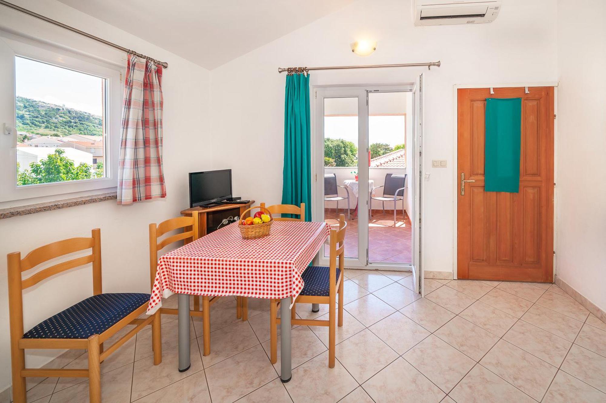 Apartment Lidija In A Quiet Area *